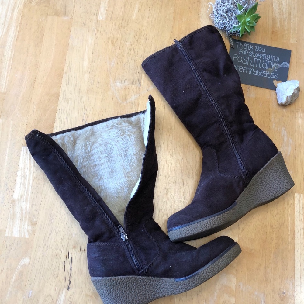 Brown Boots - Picture 3 of 5